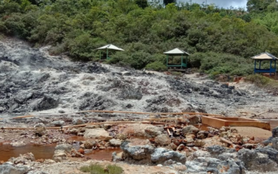 Pesona Wisata Pemandian Air Panas Ulu Belu